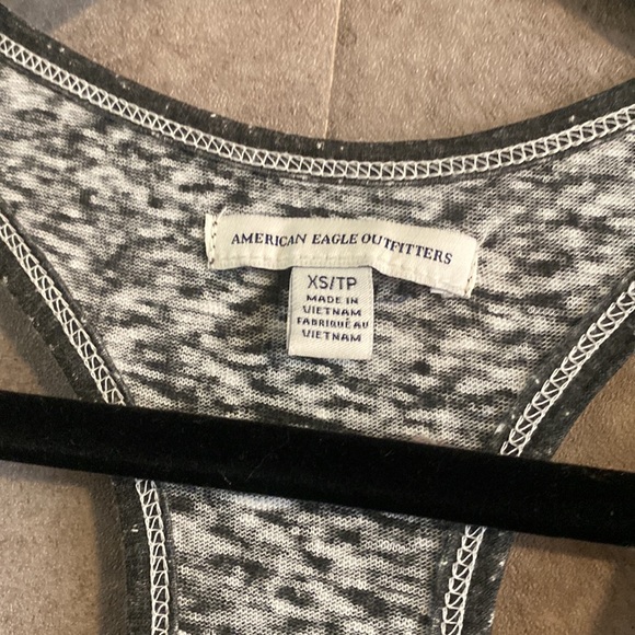 American Eagle Outfitters Tops Workout Shirt - Picture 3 of 6